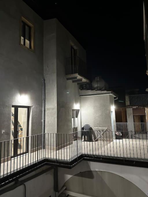 Casa Ginestra Di Palazzo Biondi Villa Giarre Luaran gambar